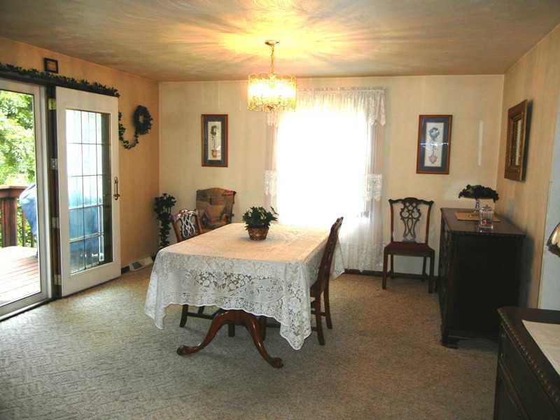 1064 Butler Road Freeport, PA 16229 - Photo 9 of 25 Dining Room.