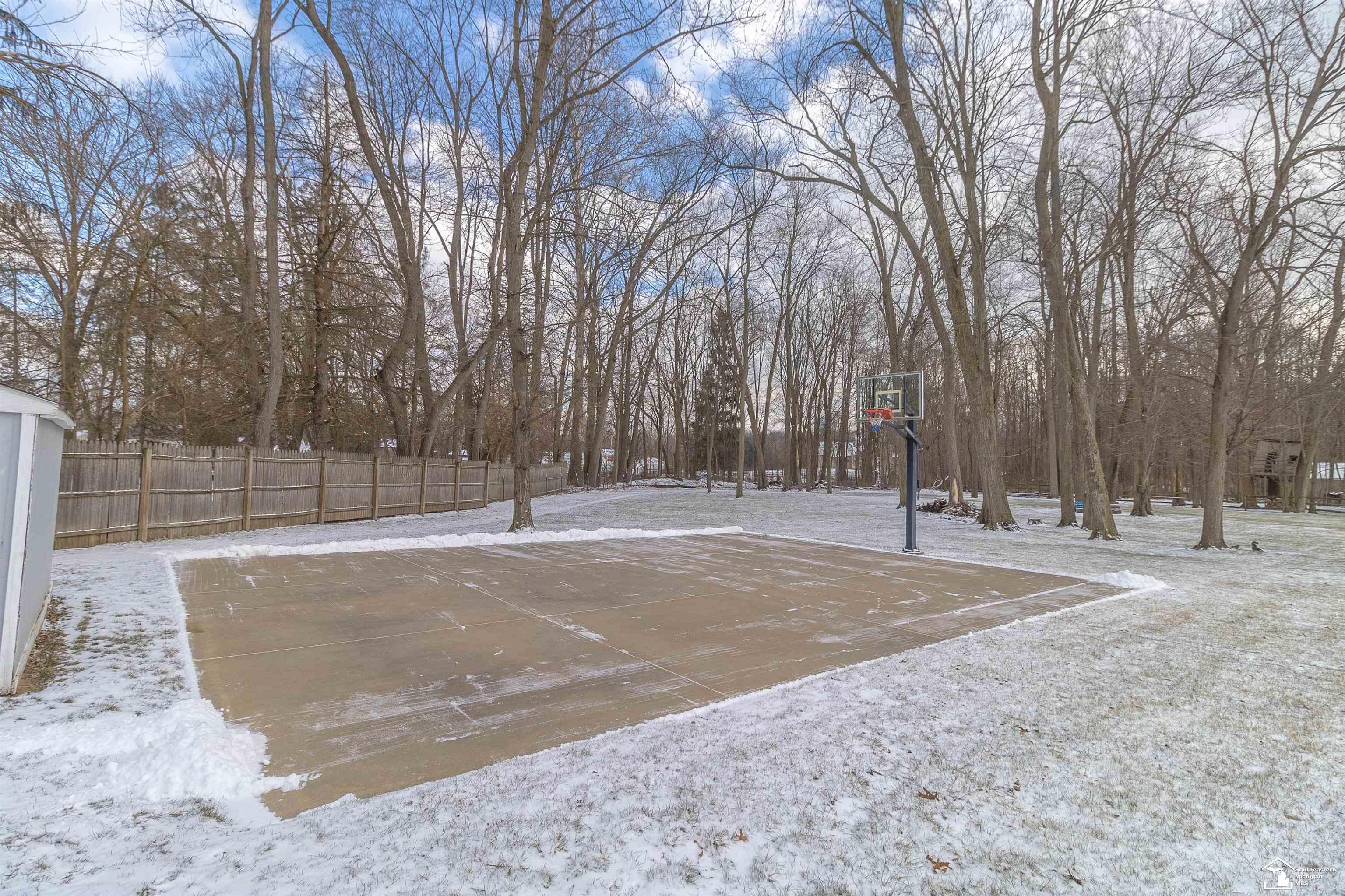 8450 Summerfield Road Lambertville, MI 48144 - Photo 36 of 44 50165295-b027250c-2e8d-448c-854a-31643dae7408.JPG