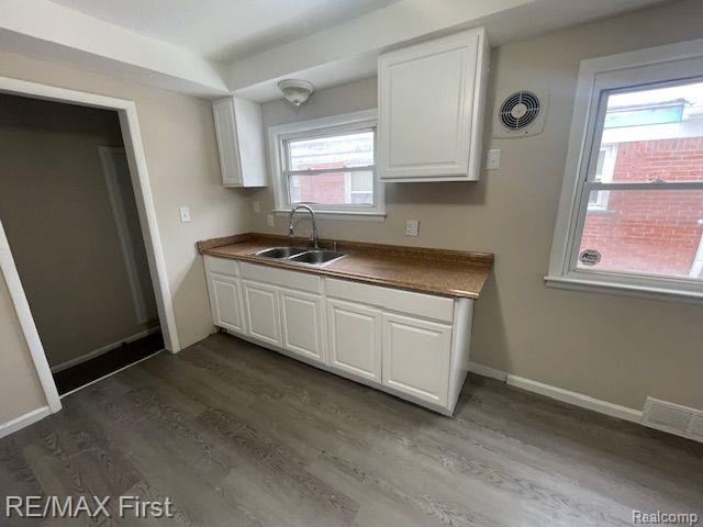 20268 Annchester Road Detroit, MI 48219 - Photo 6 of 21 Gallery Image 6