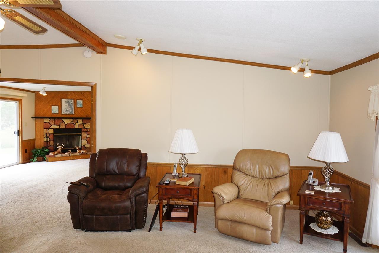 932 Carlisle Road Traverse City, MI 49696 - Photo 5 of 46 1867369-4.JPG