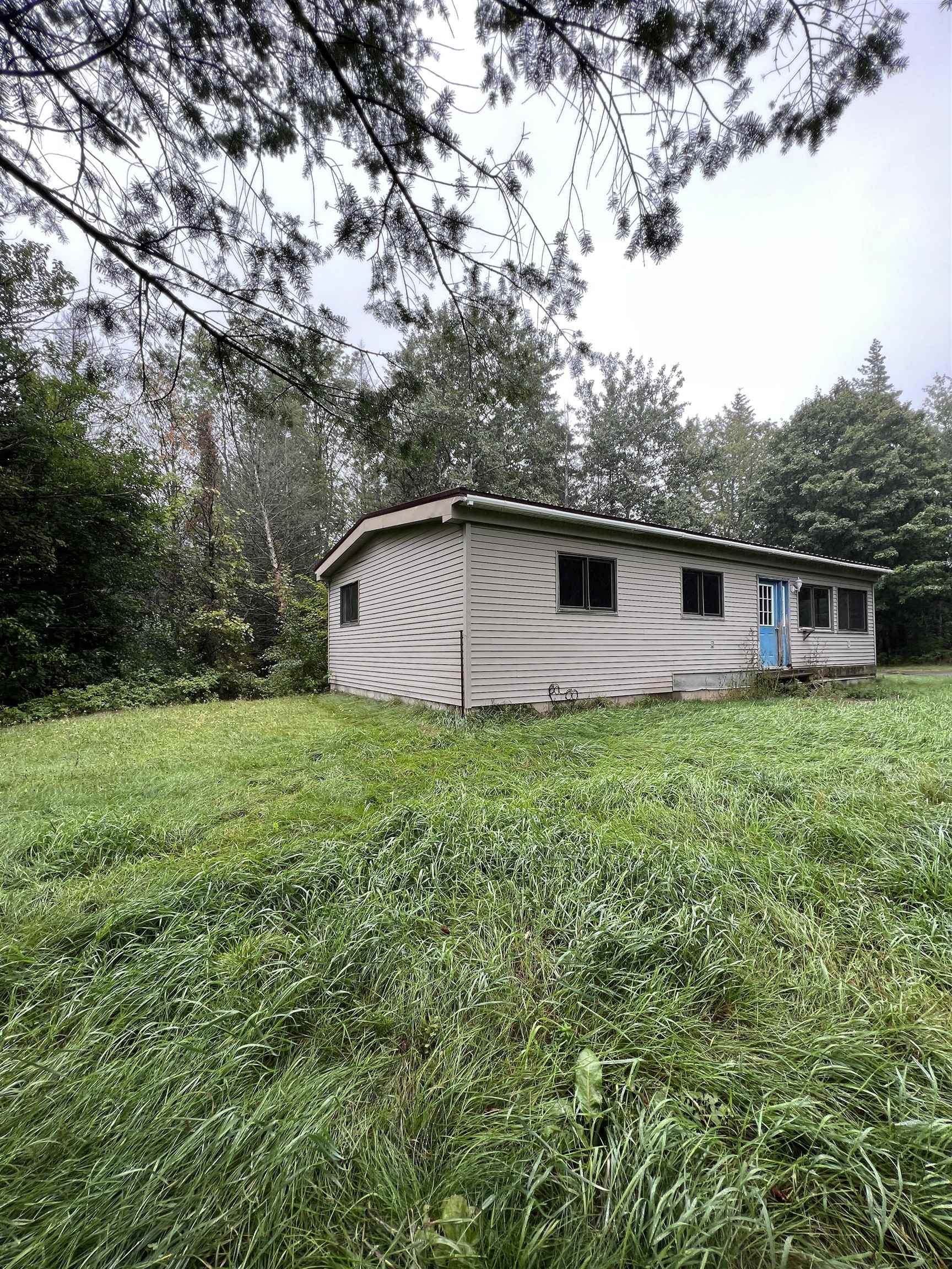 1973 Carlson Road Frankfort, MI 49635 - Photo 3 of 23 1906000-2.JPG