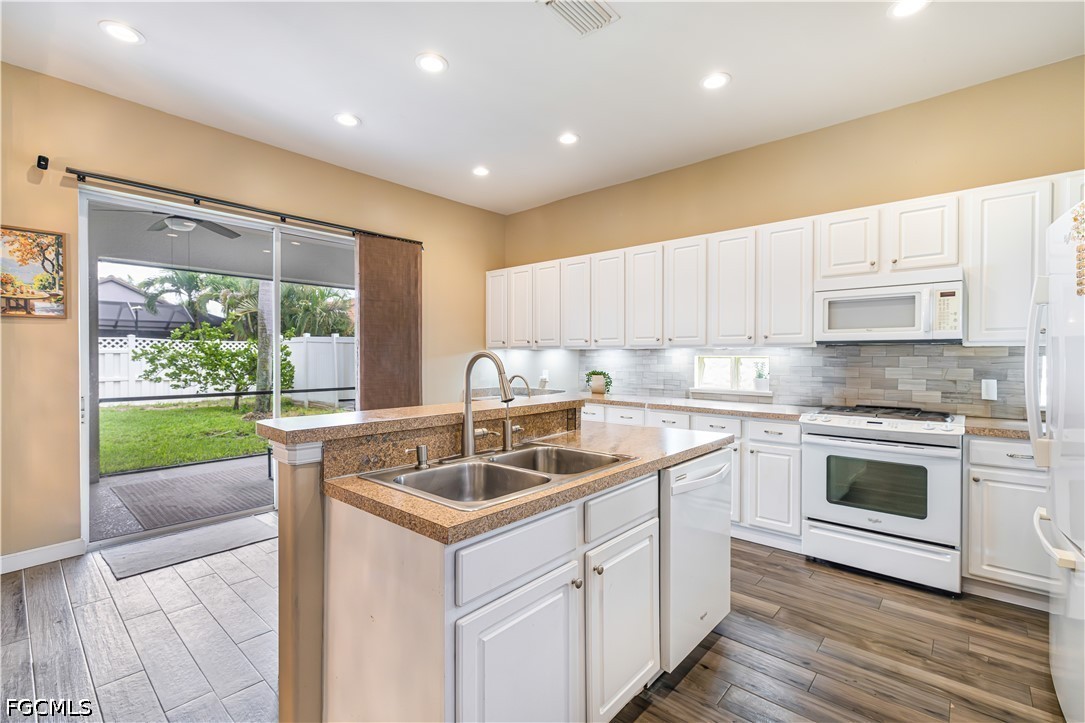 12874 Timber Ridge Drive Fort Myers, FL 33913 - Photo 8 of 34