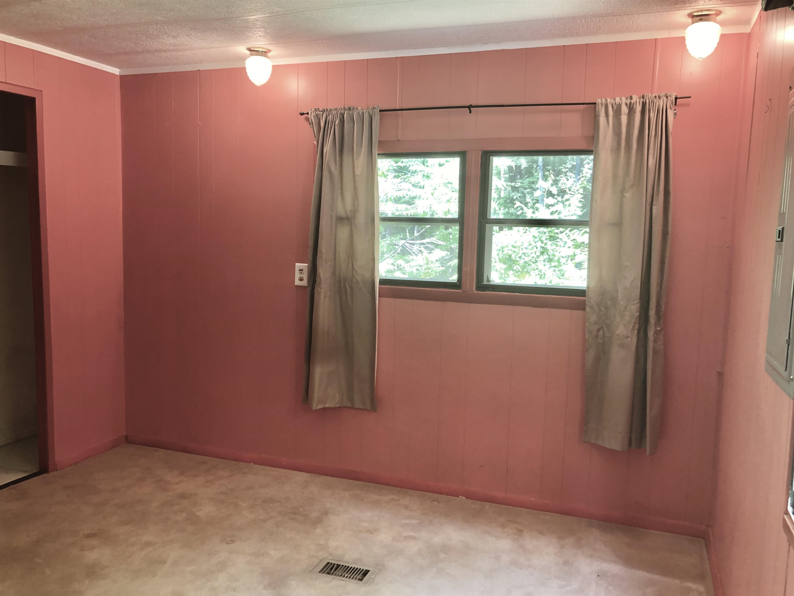 817 Centre Street Sullivan, NH 03445 - Photo 7 of 15