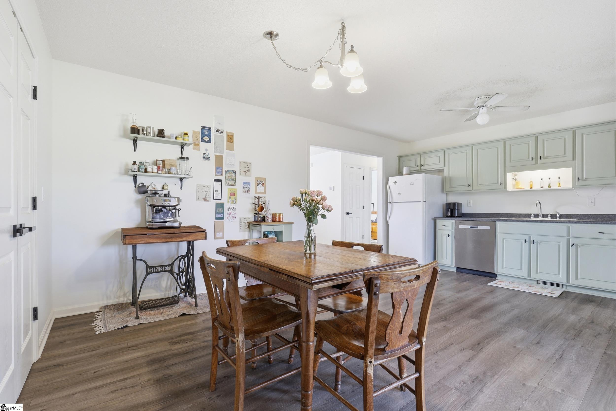 1519 East Calhoun Street Anderson, SC 29621 - Photo 6 of 27