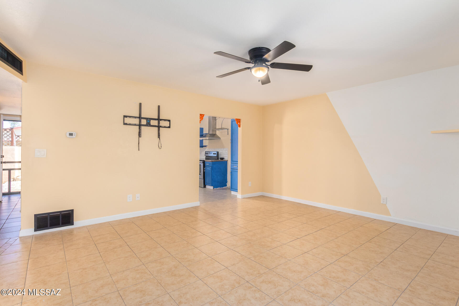 3512 South Mission Road, Unit A Tucson, AZ 85713 - Photo 12 of 24