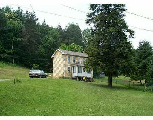 413 Ford City Road Freeport, PA 16229 - Photo 1 of 1 Exterior Front.