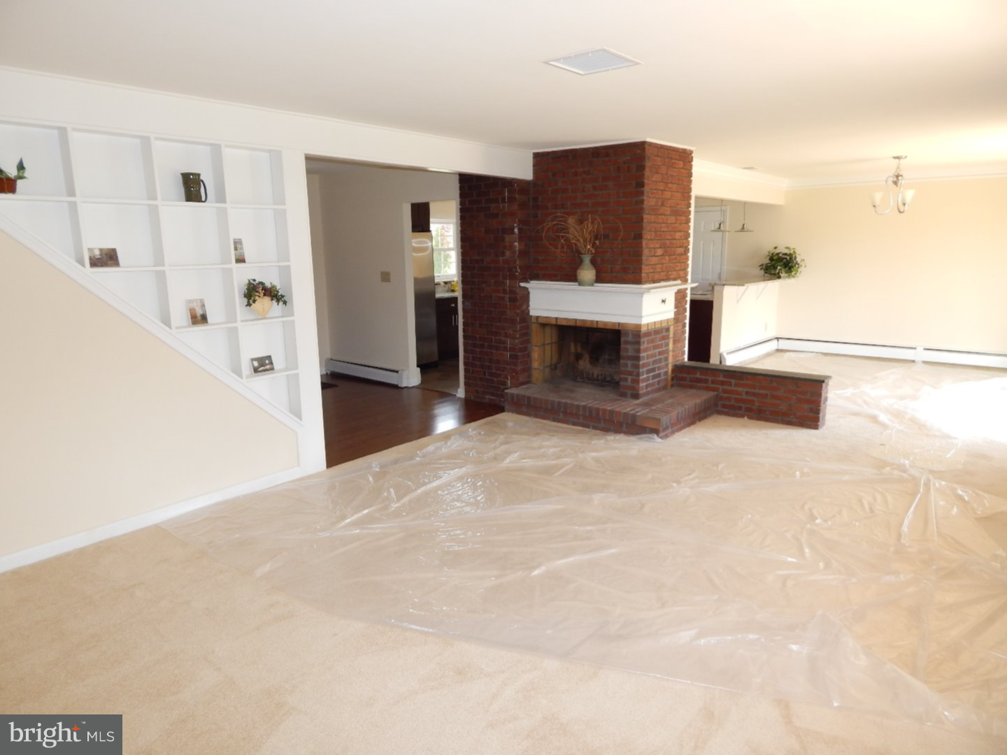 61 Red Berry Road Levittown, PA 19056 - Photo 4 of 13