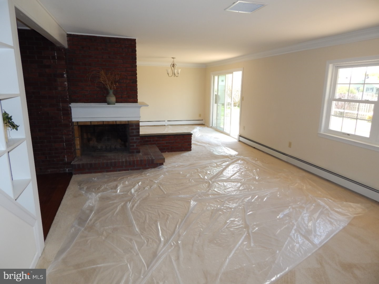 61 Red Berry Road Levittown, PA 19056 - Photo 5 of 13