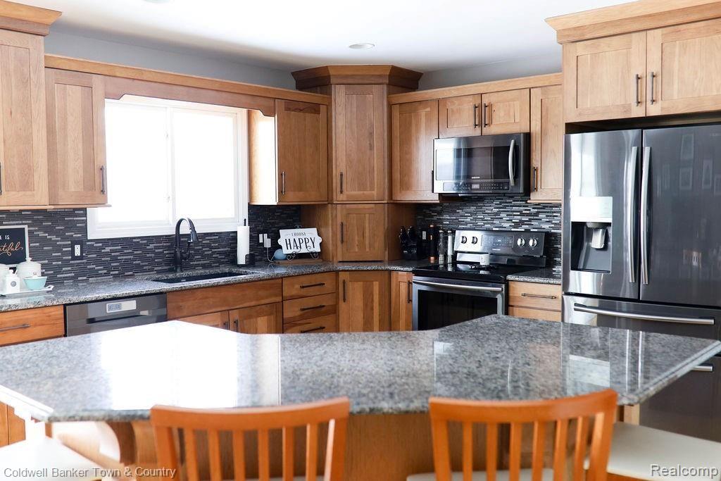 13311 Commerce Road Milford, MI 48380 - Photo 20 of 69 IMG_4005.jpg