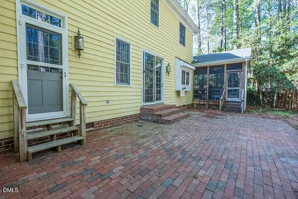 $789,000 | 109 Mendel Drive, Chapel Hill, NC 27514