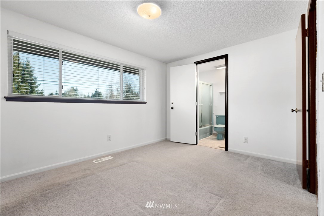 12605 Southeast 158th Street Renton, WA 98058 - Photo 16 of 40 Gallery Image 16