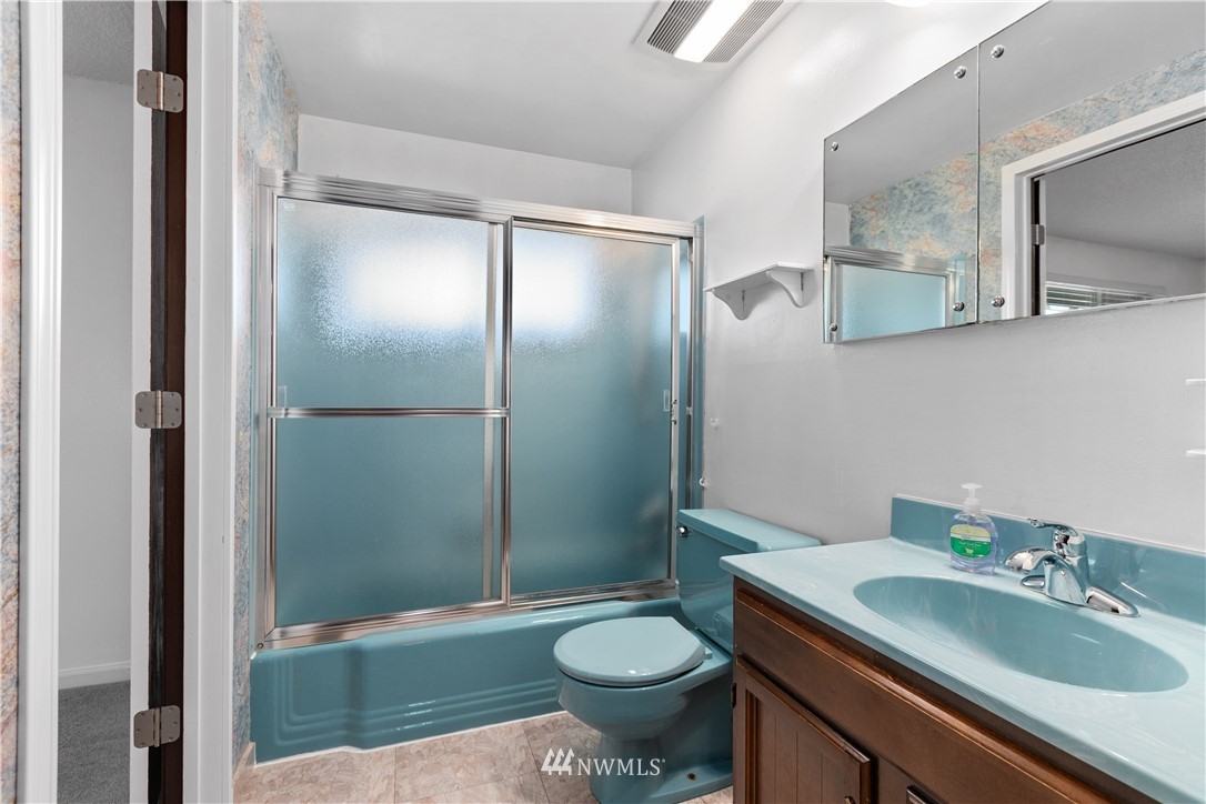 12605 Southeast 158th Street Renton, WA 98058 - Photo 18 of 40 Gallery Image 18