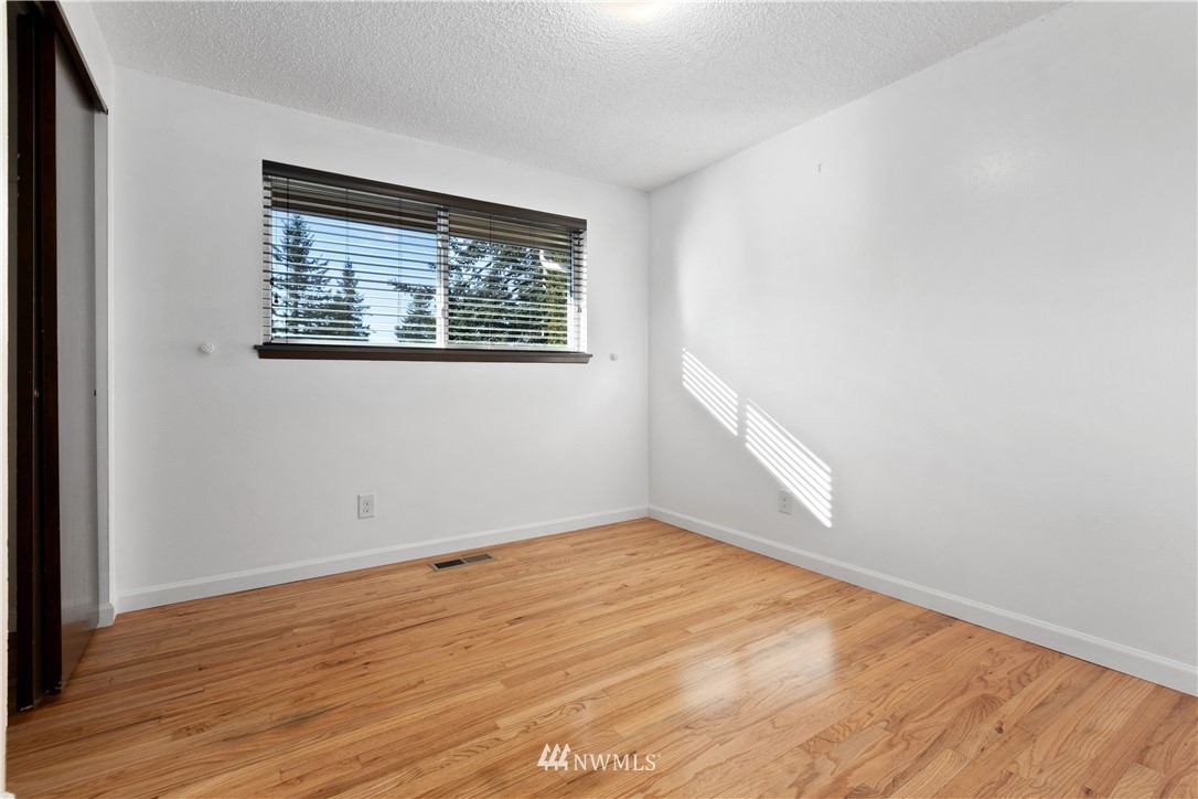 12605 Southeast 158th Street Renton, WA 98058 - Photo 21 of 40 Gallery Image 21