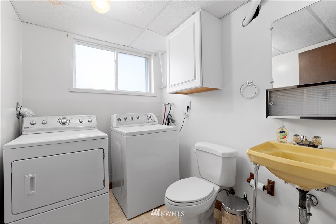 12605 Southeast 158th Street Renton, WA 98058 - Photo 26 of 40 Gallery Image 26