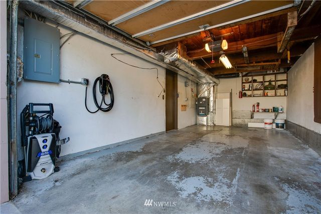 a view of a storage & utility room