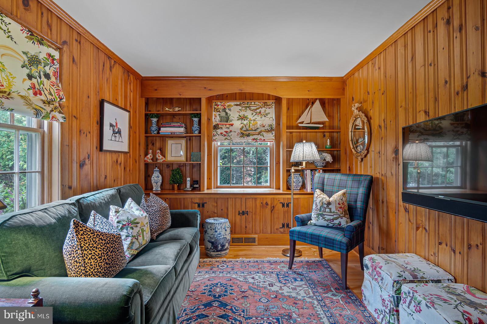 106 Edgewood Road Wilmington, DE 19803 - Photo 12 of 25 a living room with furniture and a window
