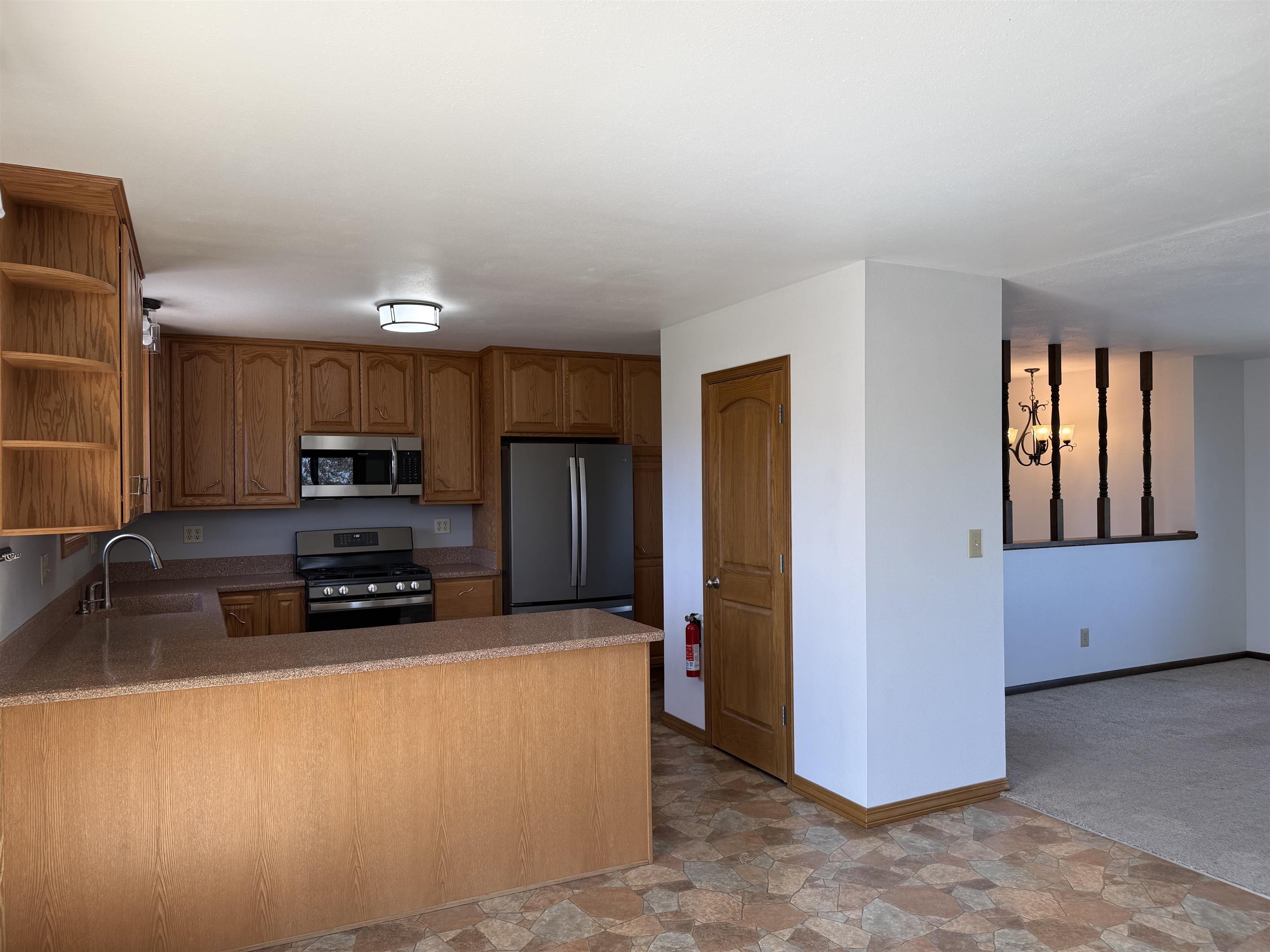 141 Cedar Ridge Drive Thermopolis, WY 82443 - Photo 7 of 44