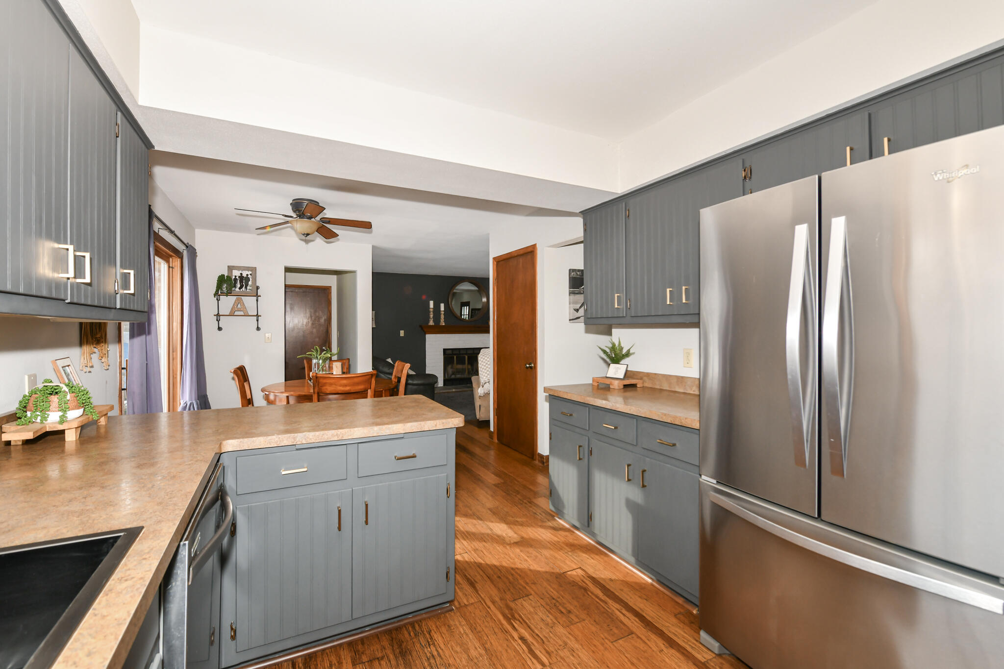 W328S8232 Memory Lane Mukwonago, WI 53149 - Photo 17 of 46 Kitchen