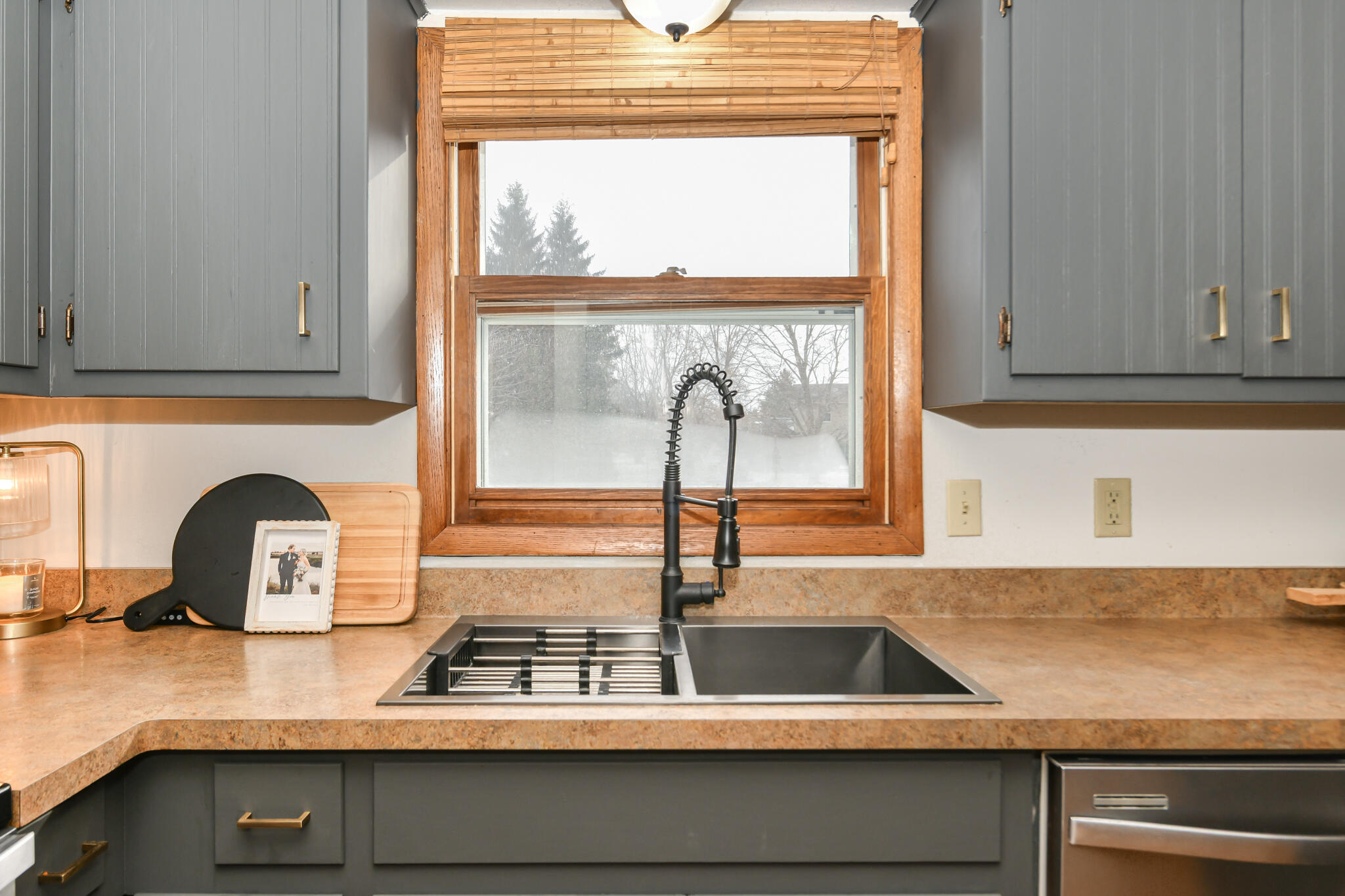 W328S8232 Memory Lane Mukwonago, WI 53149 - Photo 18 of 46 Kitchen