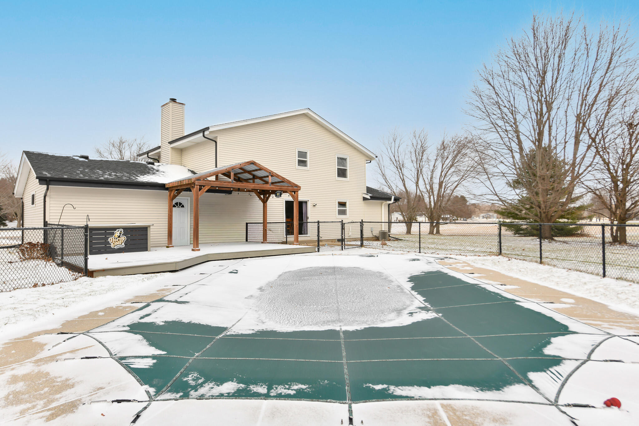 W328S8232 Memory Lane Mukwonago, WI 53149 - Photo 39 of 46 In-Ground Pool