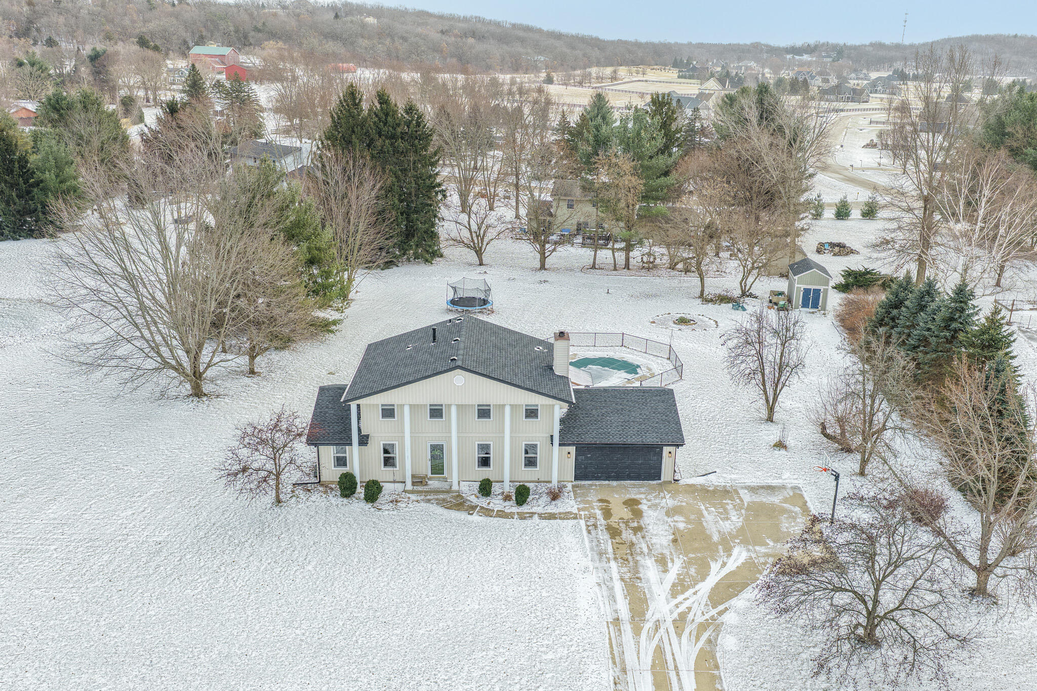 W328S8232 Memory Lane Mukwonago, WI 53149 - Photo 4 of 46 Aerial of Home