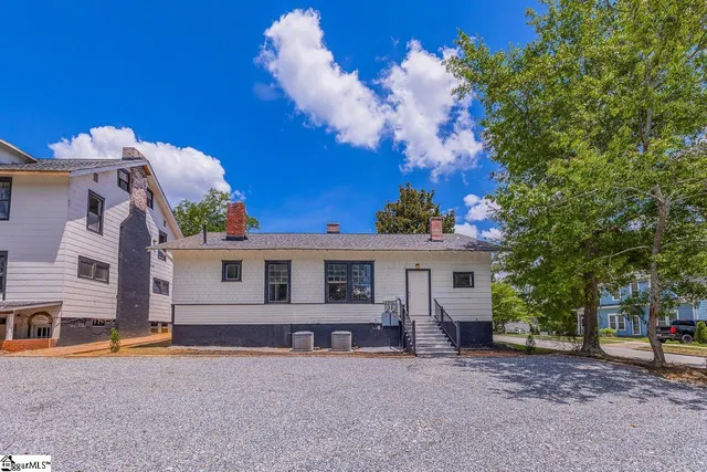 $1,250 | 536 Peronneau Street, Unit A, Spartanburg, SC 29306