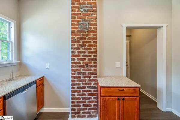 $1,200 | 536 Peronneau Street, Unit A, Spartanburg, SC 29306