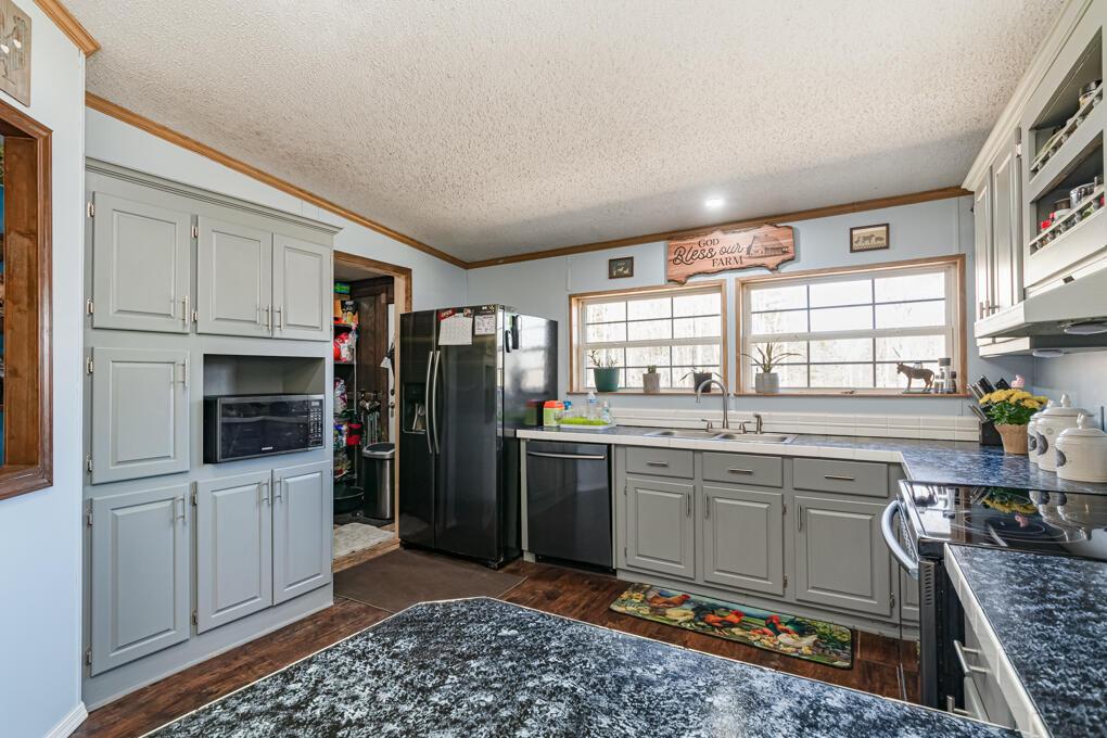18925 McCormack Road Newark, OH 43056 - Photo 7 of 29 .