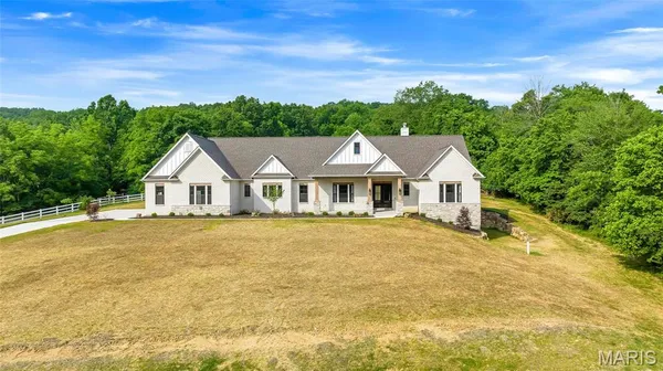 $2,399,900 | 4623 Chateau Lane, Wildwood, MO 63069
