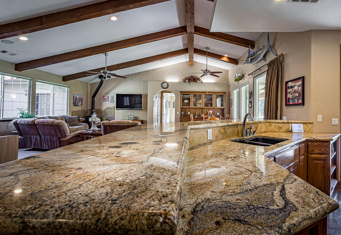 40863 D Sierra Drive Three Rivers, CA 93271 - Photo 23 of 63 IMG_0322-HDR-34