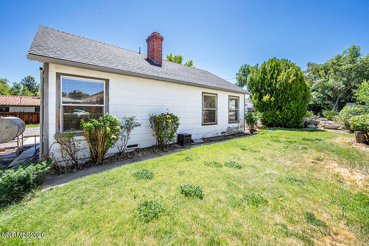 1295 Feather Way Reno, NV 89509 - Photo 6 of 27 _NZF4326-Edit