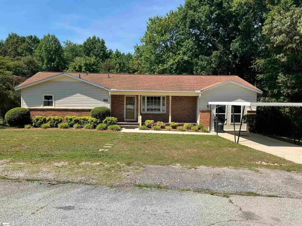$259,900 | 175 Oak Hill Drive, Piedmont, SC 29673