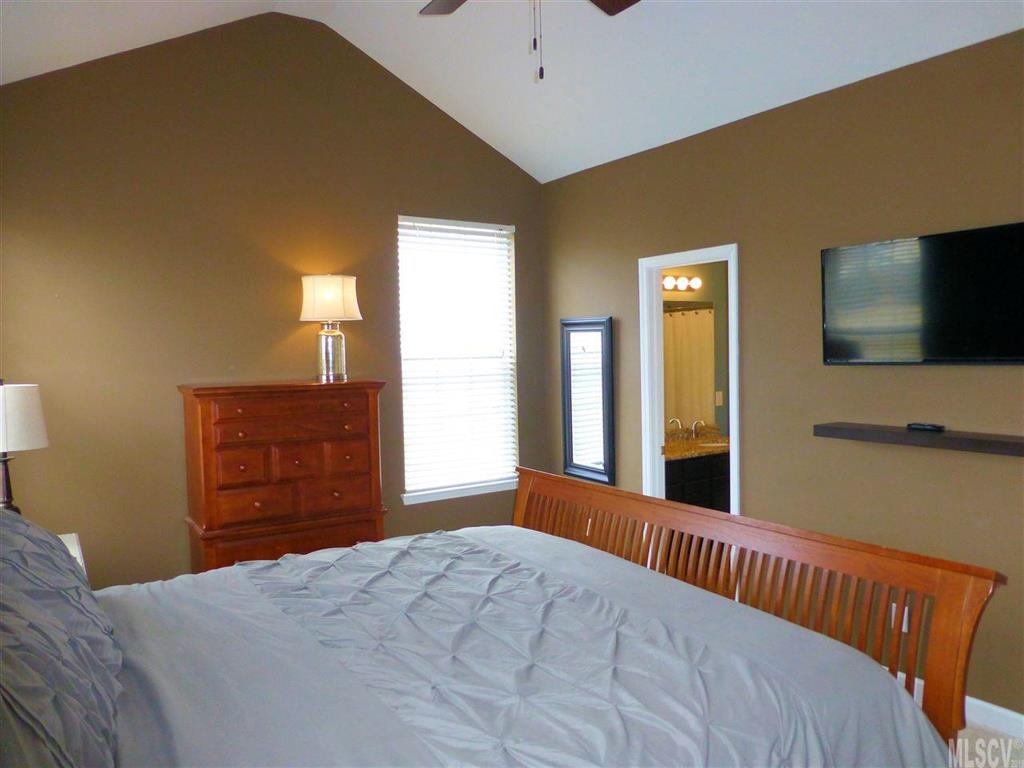 1711 Piper's Ridge Circle Northwest Conover, NC 28613 - Photo 4 of 24 Gallery Image 4