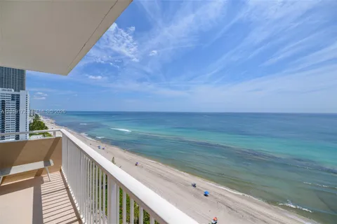 $699,000 | 1950 South Ocean Drive, Unit 15P, Hallandale Beach, FL 33009