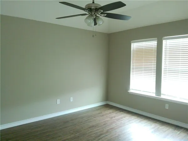 $2,200 | 1106 Cupertino Street, Portland, TX 78374