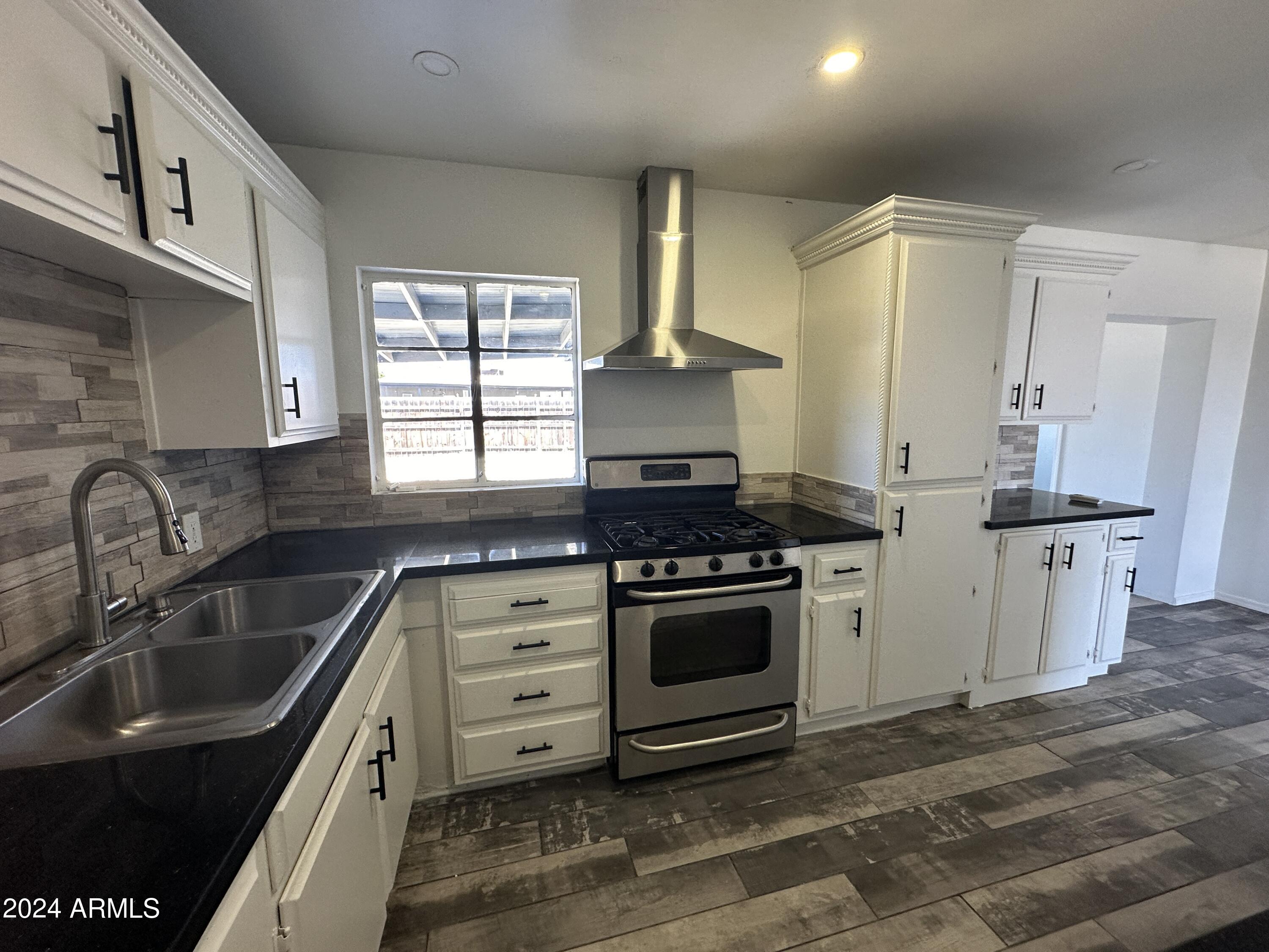 4908 West Ocotillo Road Glendale, AZ 85301 - Photo 8 of 27 Kitchen