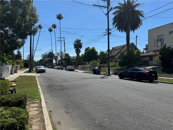 $798,000 | 1620 South 5th Street, Unit F, Alhambra, CA 91803