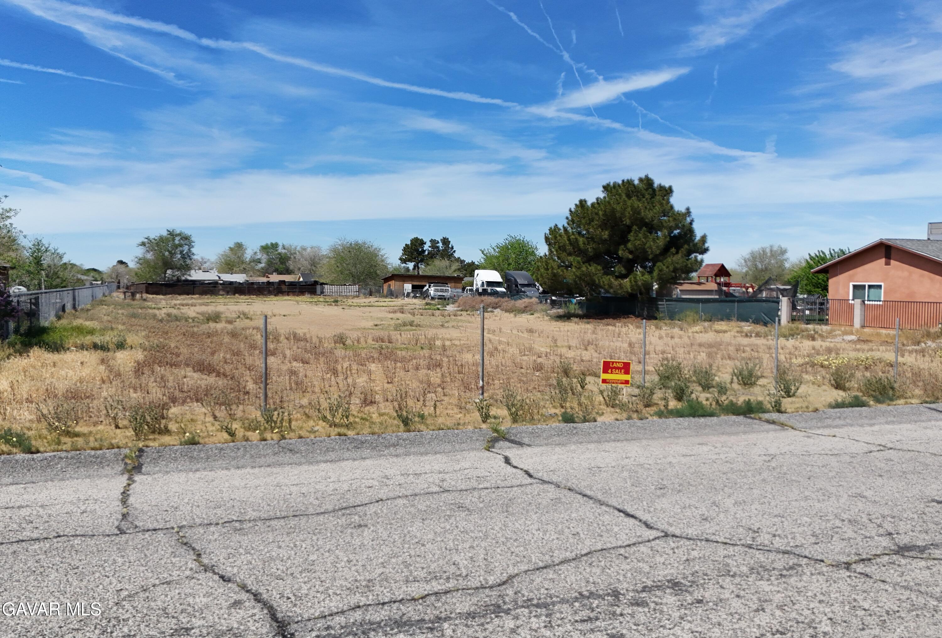 173rd Street Lancaster, CA 93535 - Photo 4 of 14 00 03. DJI_20260326120354_0468_D