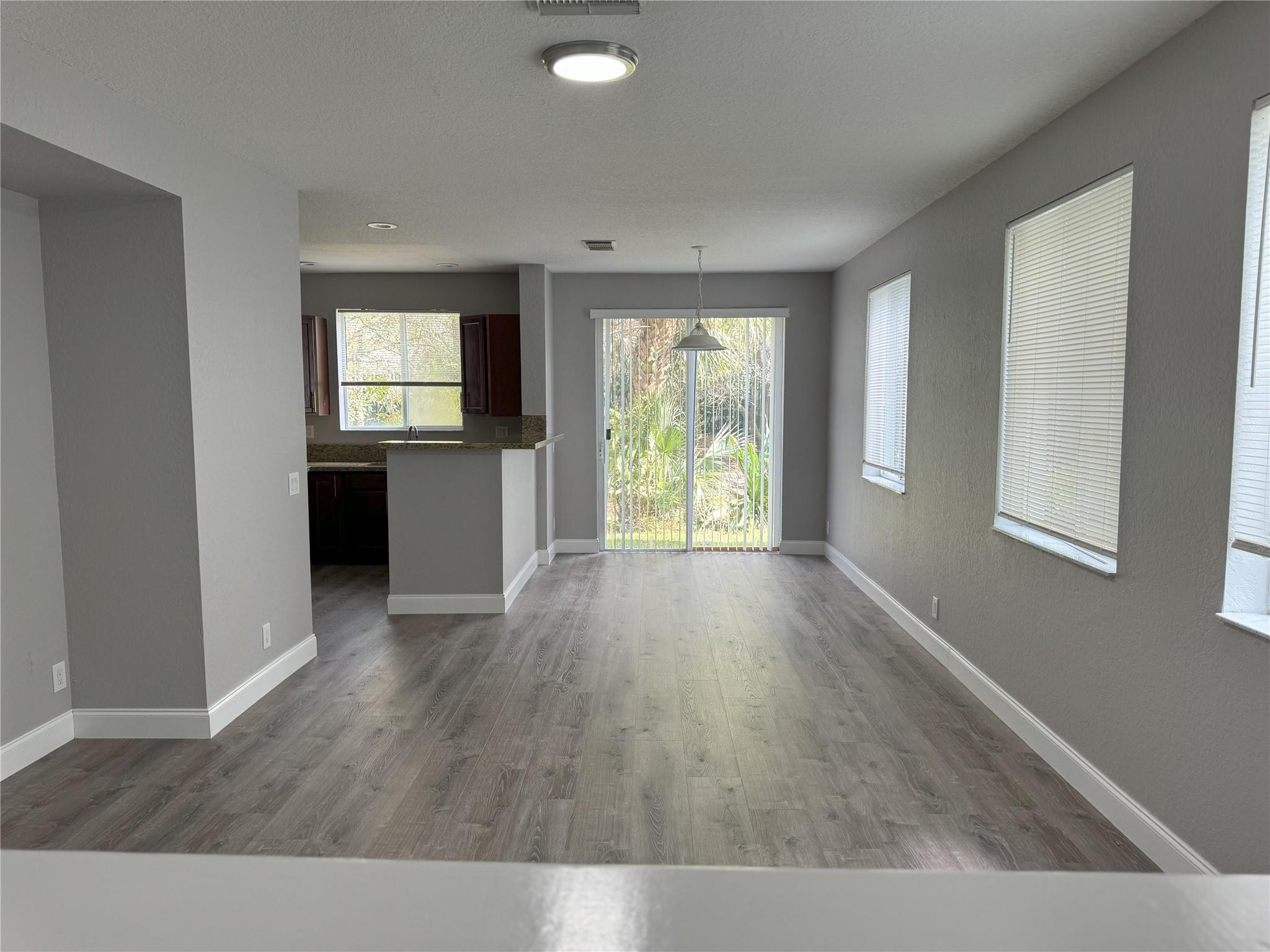 3207 Laurel Ridge Circle Riviera Beach, FL 33404 - Photo 4 of 23 Photo 4