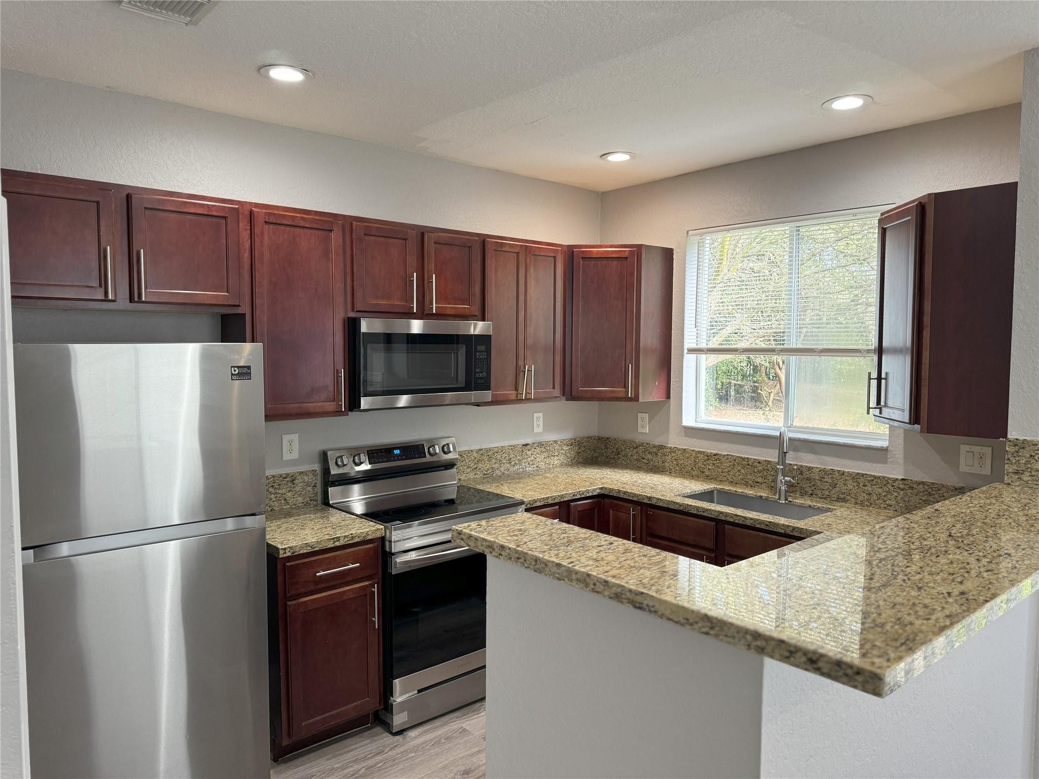 3207 Laurel Ridge Circle Riviera Beach, FL 33404 - Photo 6 of 23 Photo 6