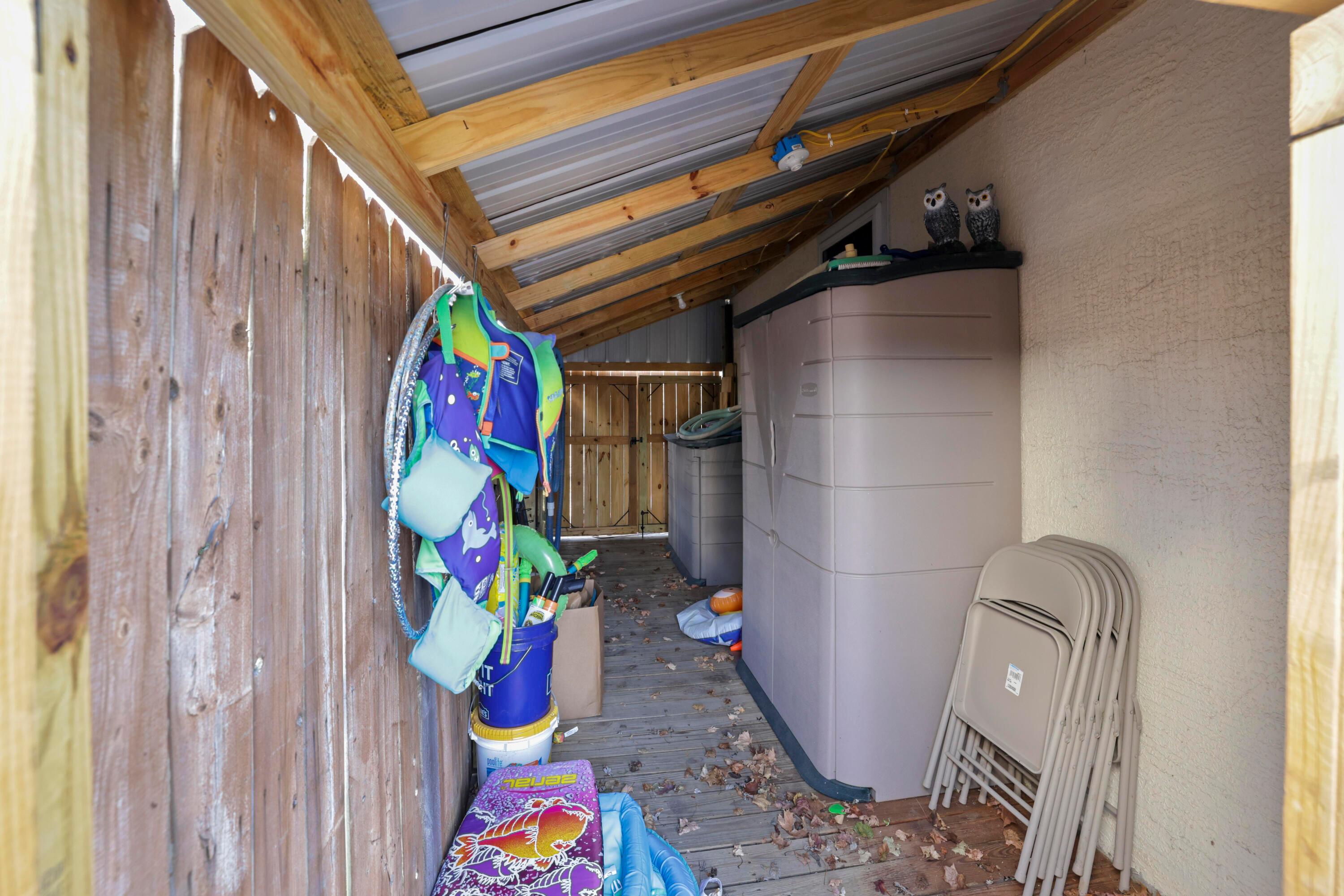 1725 Demorest Road Columbus, OH 43228 - Photo 68 of 75 Pool Shed