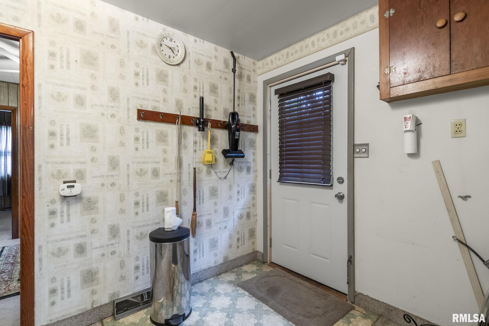 2121 East Ash Street Springfield, IL 62703 - Photo 13 of 30