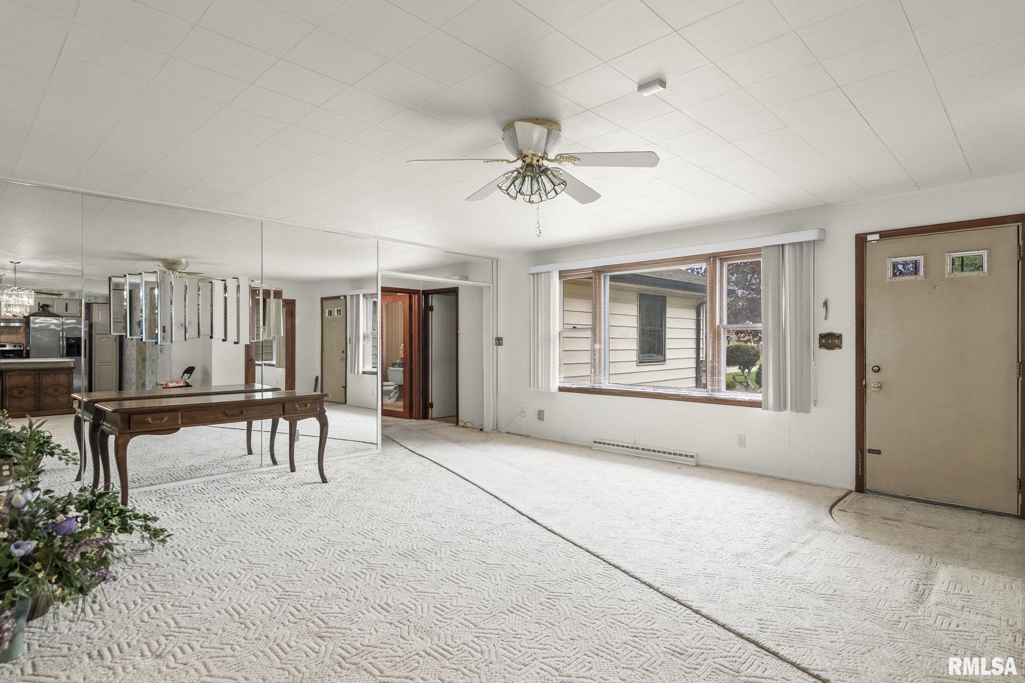 2121 East Ash Street Springfield, IL 62703 - Photo 8 of 30