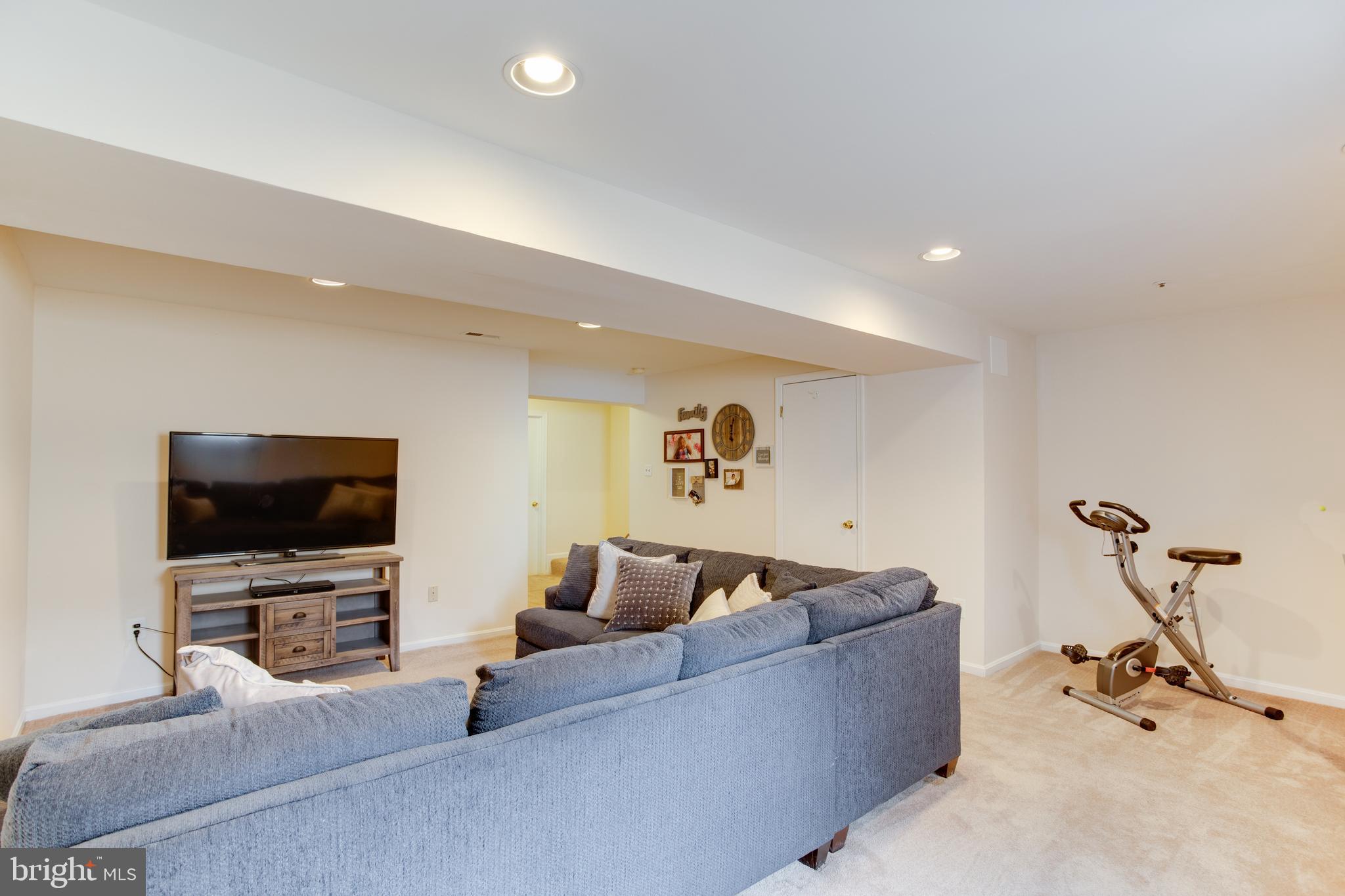 8587 Ritchboro Road District Heights, MD 20747 - Photo 26 of 40