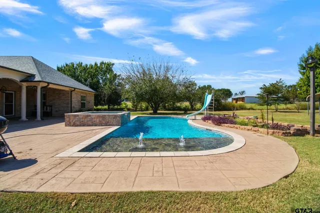 $995,000 | 7762 Highway 110, Tyler, TX 75704