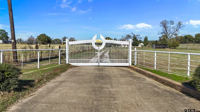 $995,000 | 7762 Highway 110, Tyler, TX 75704