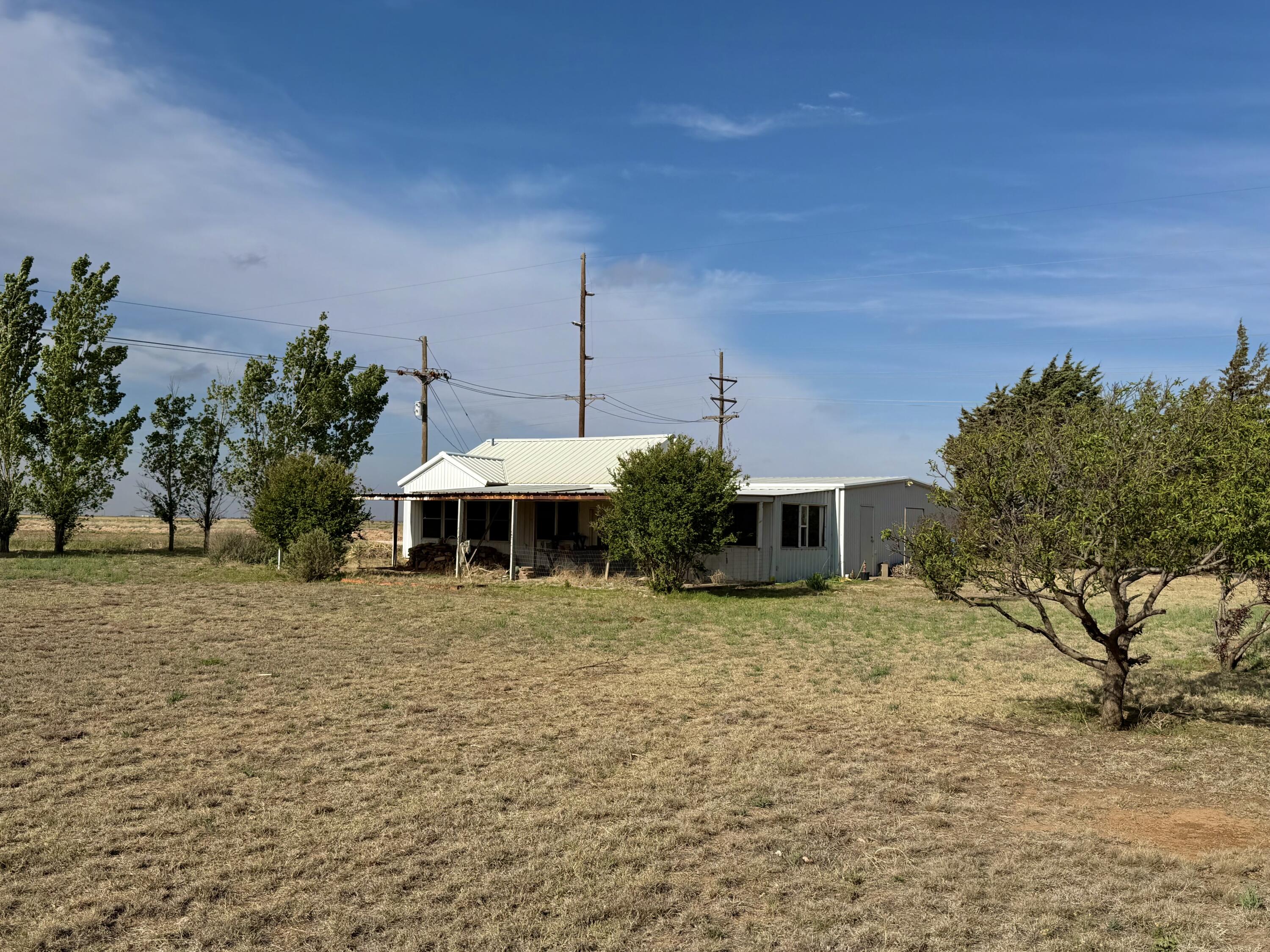 10109 C R 3100 Slaton, TX 79364 - Photo 6 of 21 IMG_2866