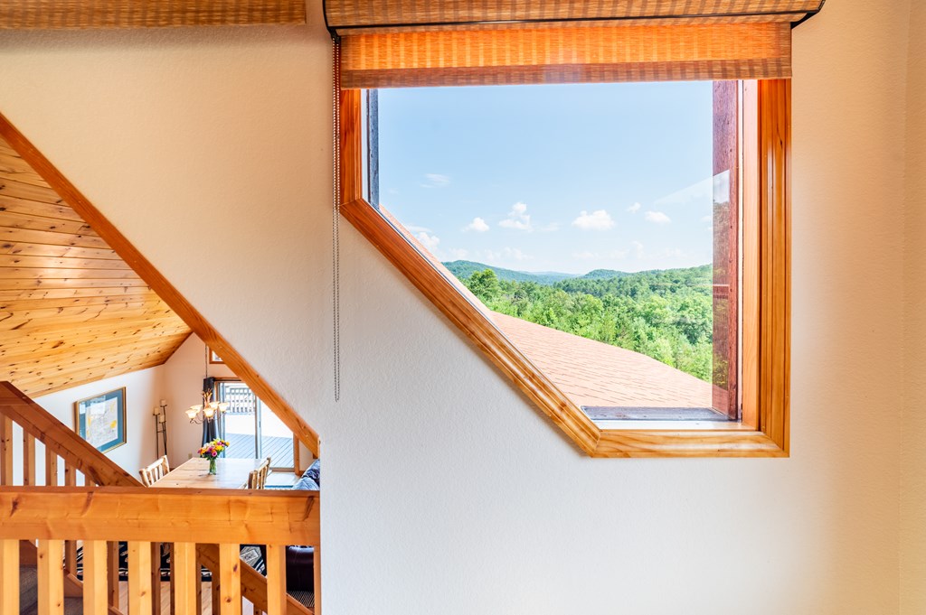 730 Dillon Oaks Drive Murphy, NC 28906 - Photo 23 of 38 a view of balcony