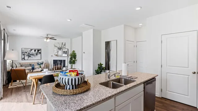 $294,900 | 1156 Mulligan Drive, Manning, SC 29102