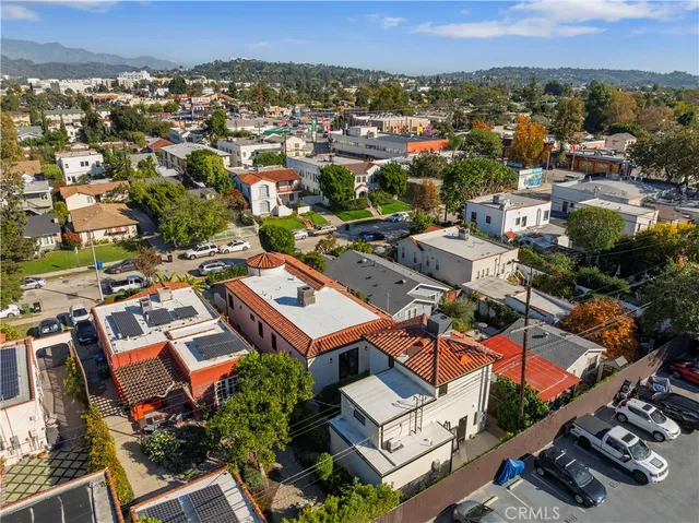 $2,499,000 | 4026 Garden Avenue, Los Angeles, CA 90039